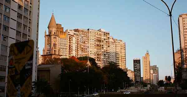 教育培养人的总体要求