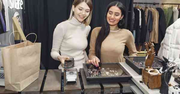 体育运动英文歌曲_体育运动英语作文范文